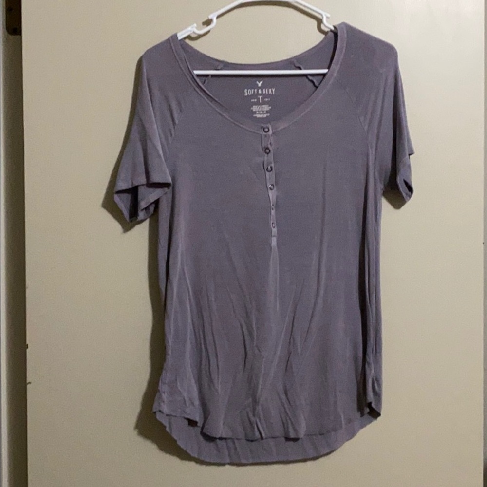 🔥🔥 American Eagle T-Shirt